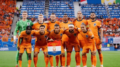 巴塞罗那稳健前行，全力以赴备战联赛与欧冠挑战